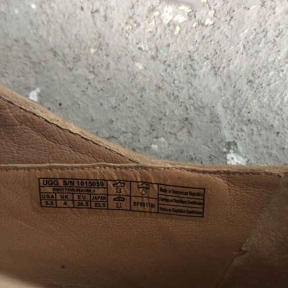 Uggs Marji  Snake  Oxfords - Picture 7 of 8